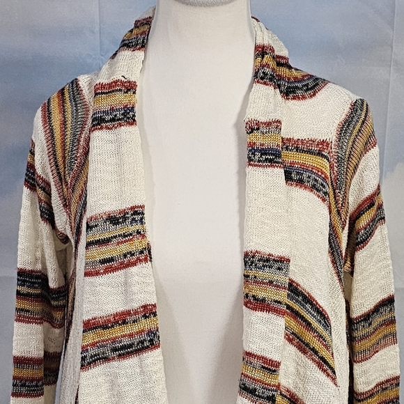 ESCIO | WATERFALL FRONT, FRINGE BOTTOM STRIPED LIGHTWEIGHT CARDIGAN - Picture 10 of 16